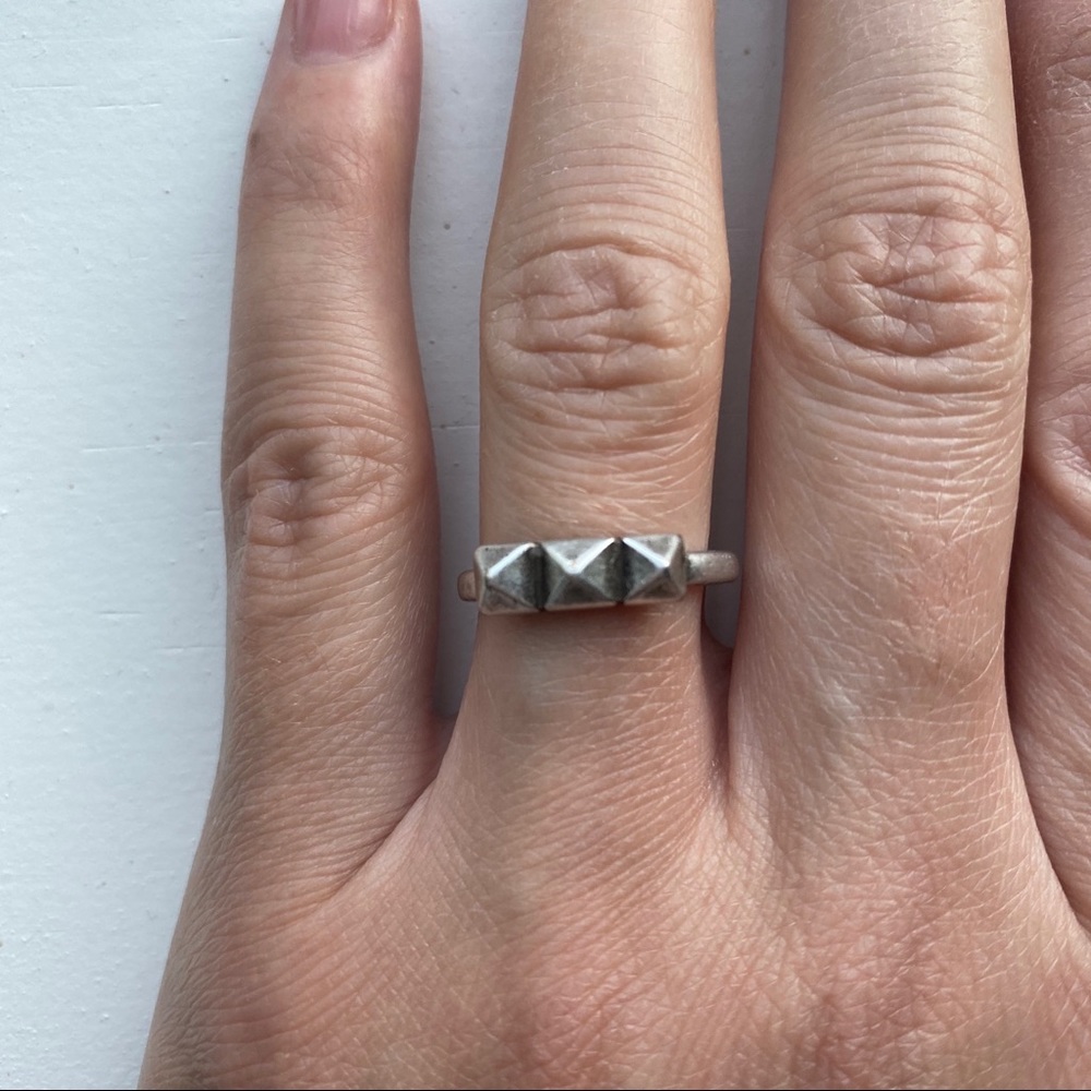 Tarnished Silver Thin Triangle Stud Ring - image 2